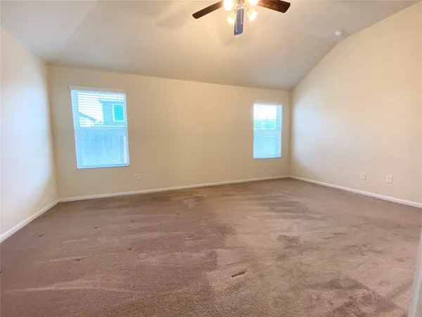 $1,900 | 15202 Pecan Lndg Drive, Houston, TX 77090