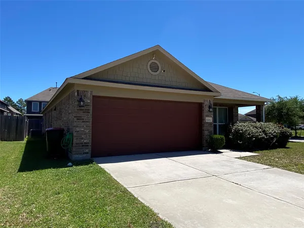 $1,900 | 15202 Pecan Lndg Drive, Houston, TX 77090