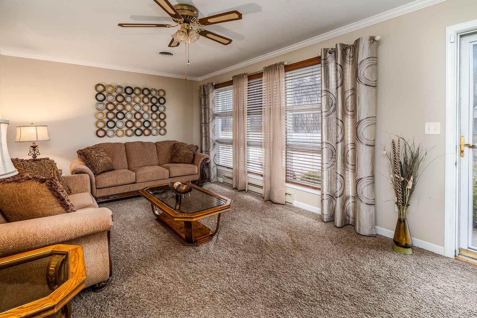 14798 Cherry Street Sesser, IL 62884 - Photo 8 of 37 a living room with furniture and a window