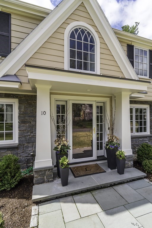 10 Winthrop Road Wellesley, MA 02482 - Photo 2 of 27