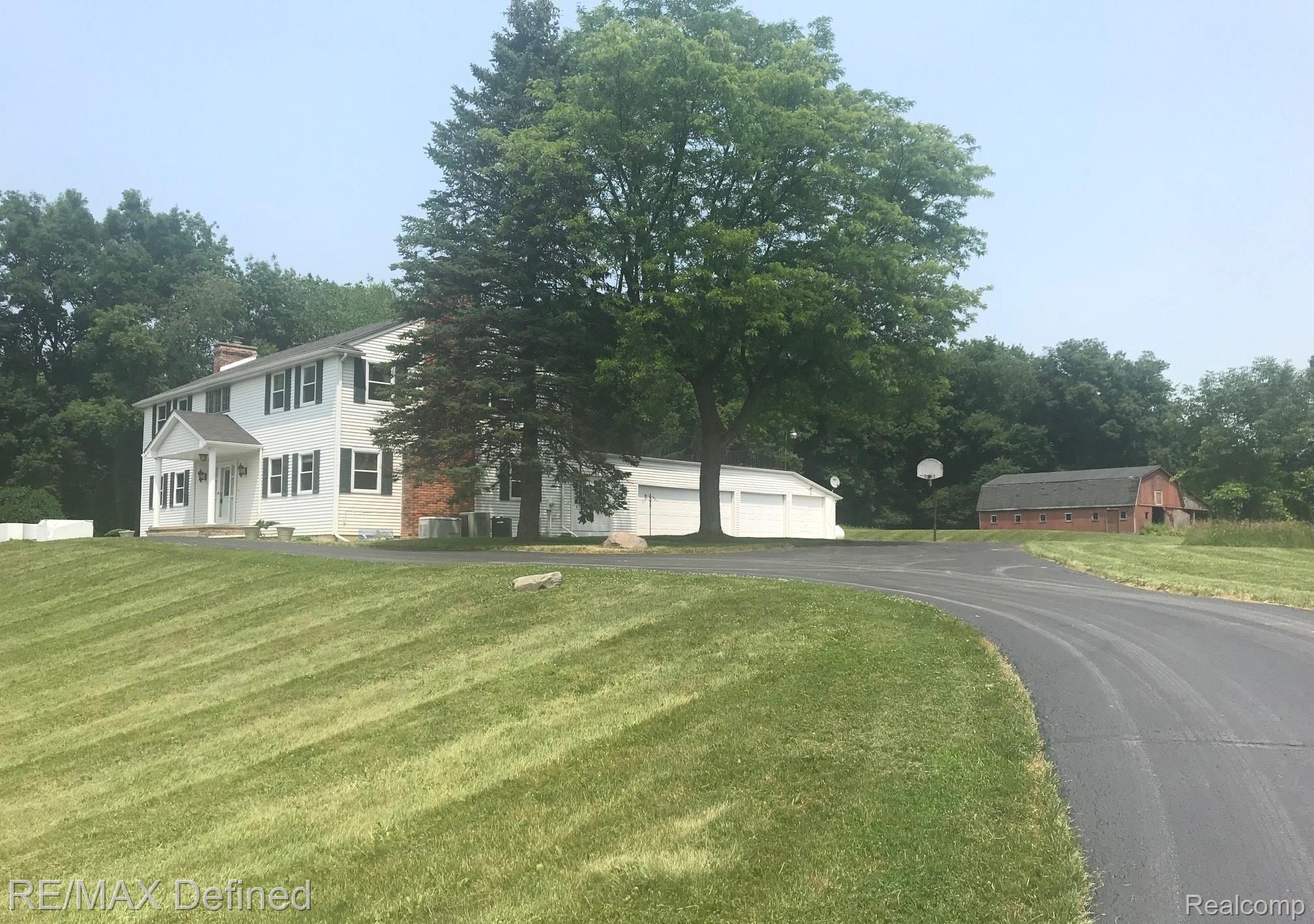 5879 Baldwin Road Oxford, MI 48371 - Photo 2 of 53 IMG_5637.jpg