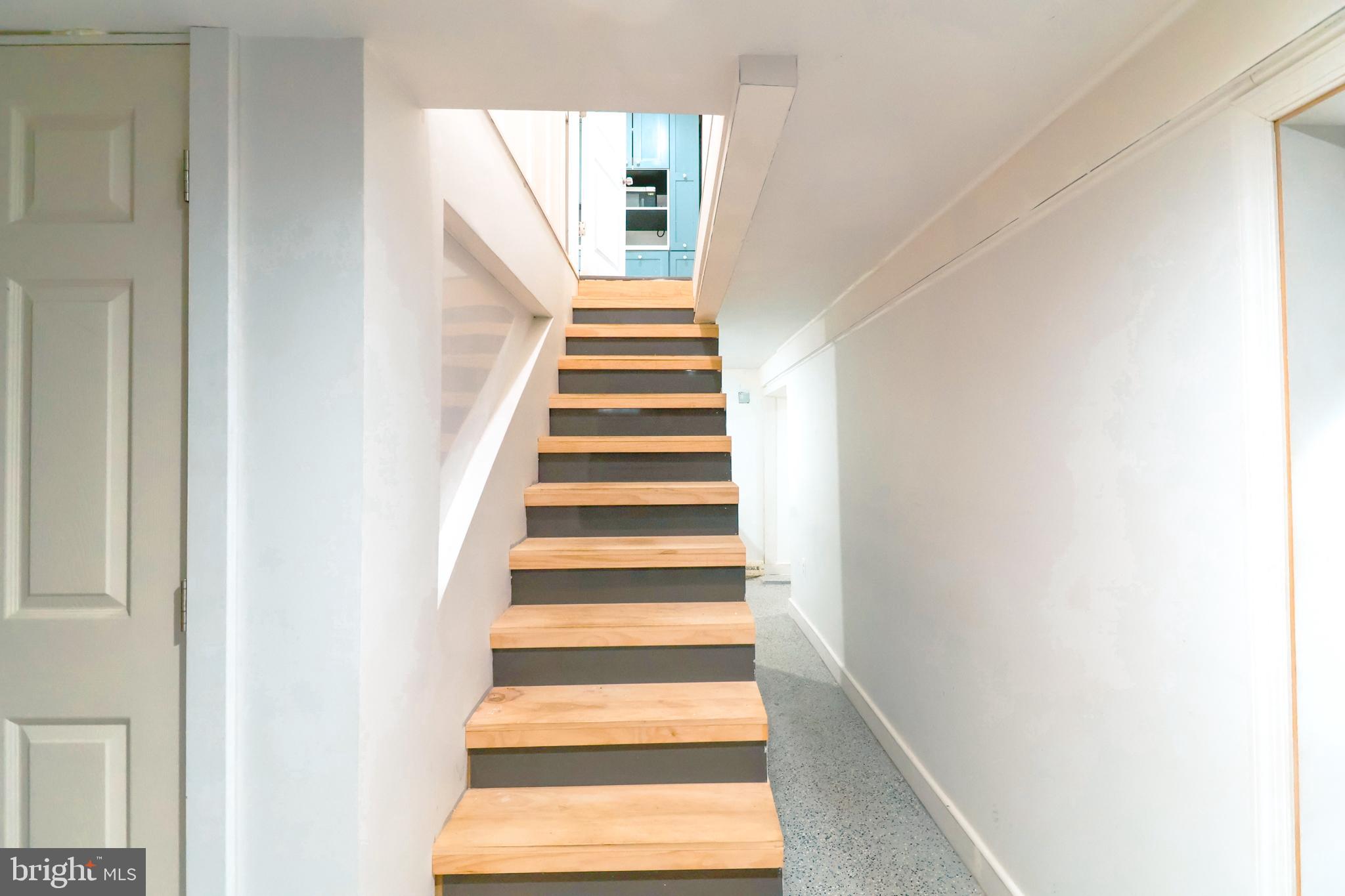 12704 Purcell Road Manassas, VA 20112 - Photo 24 of 47 a view of entryway