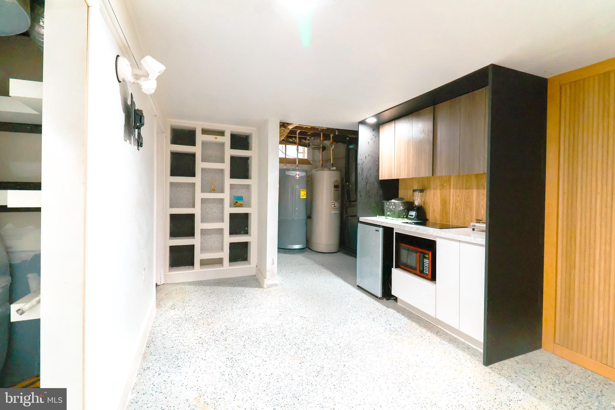 12704 Purcell Road Manassas, VA 20112 - Photo 27 of 47 a view of kitchen with refrigerator and window