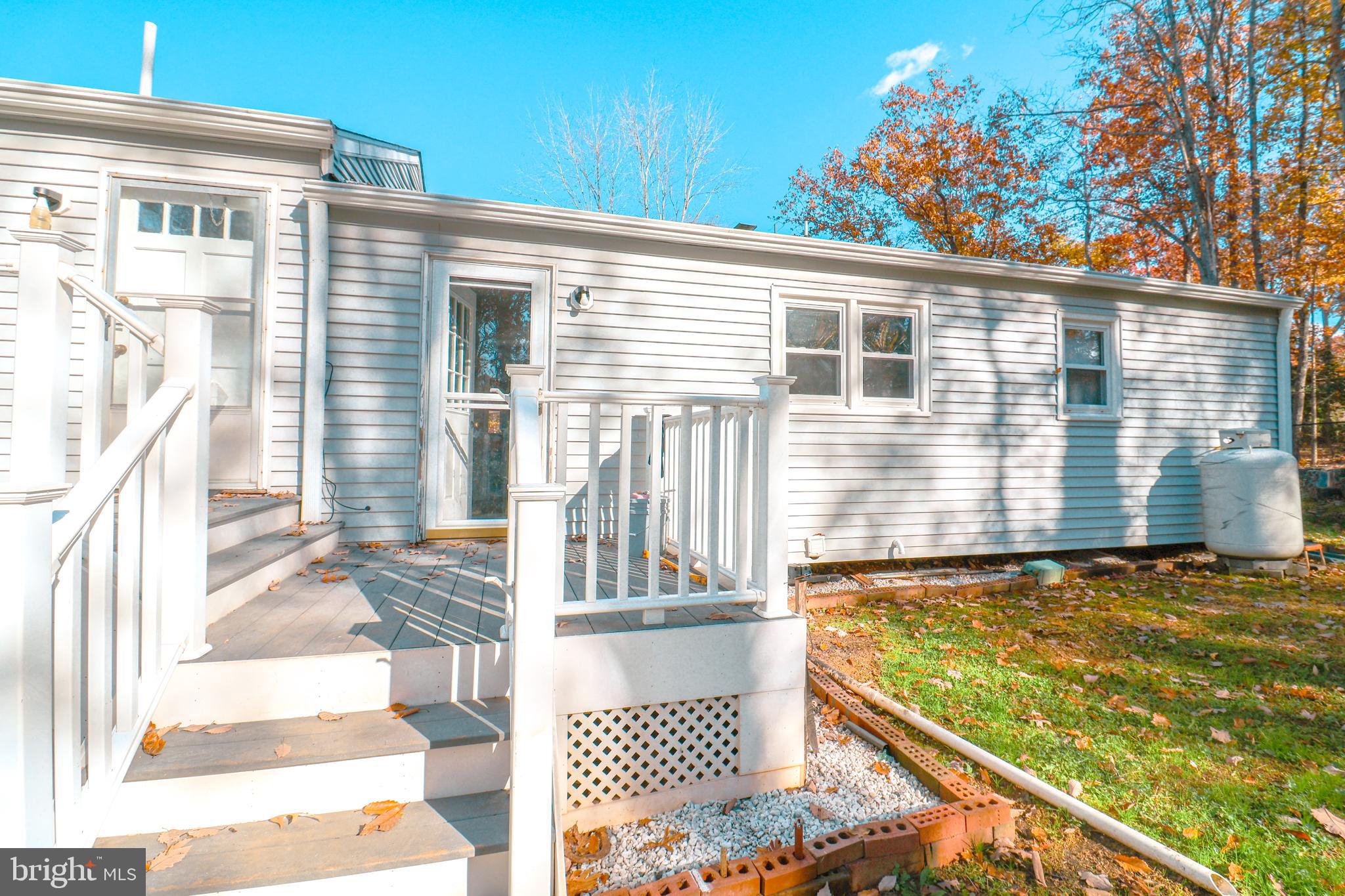 12704 Purcell Road Manassas, VA 20112 - Photo 31 of 47 a view of a balcony with chairs
