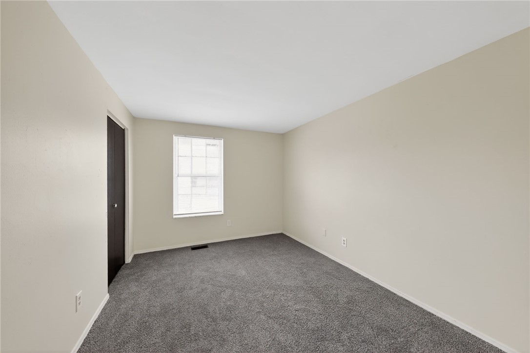 6070 Charlesgate Road Huber Heights, OH 45424 - Photo 8 of 29 An inviting room offering a neutral canvas for your personal style and comfort.