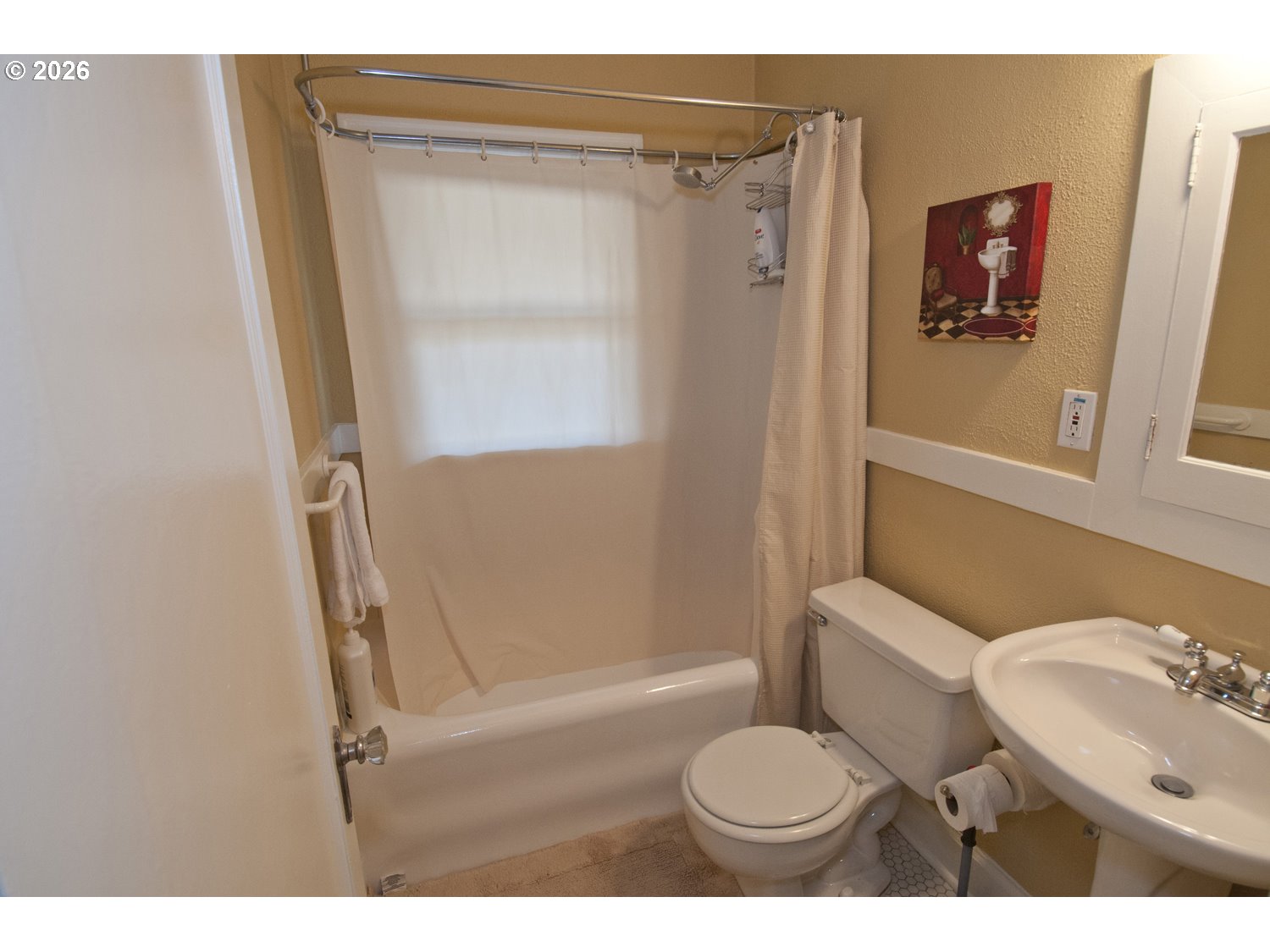 2356 Northwest Westover Road Portland, OR 97210 - Photo 13 of 20