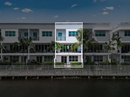 $948,500 | 2900 Northeast 12th Terrace, Unit 25, Oakland Park, FL 33334