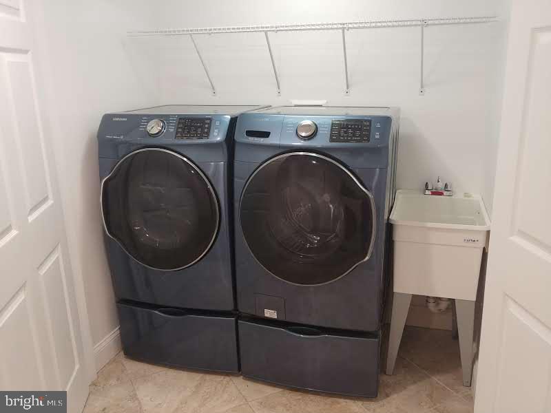 1602 Roundhill Road Baltimore, MD 21218 - Photo 14 of 23 Enclosed Laundry Area