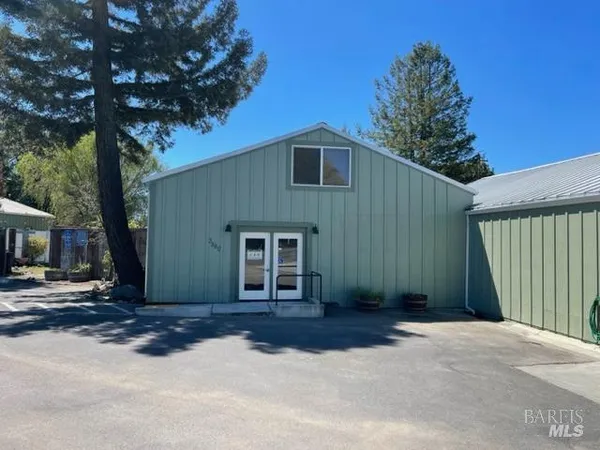 $1,395,000 | 3880 Gravenstein Highway South, Sebastopol, CA 95472