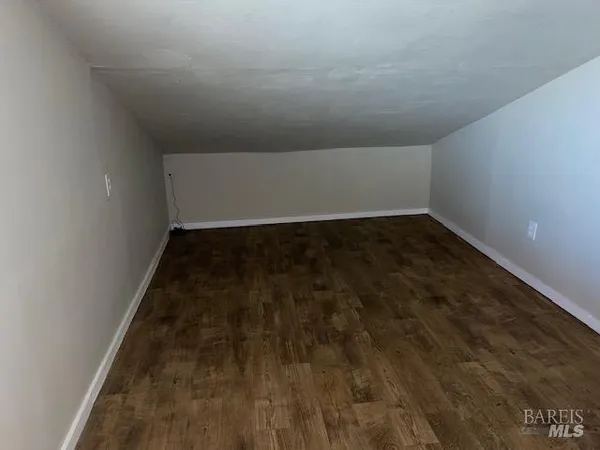 $1,395,000 | 3880 Gravenstein Highway South, Sebastopol, CA 95472