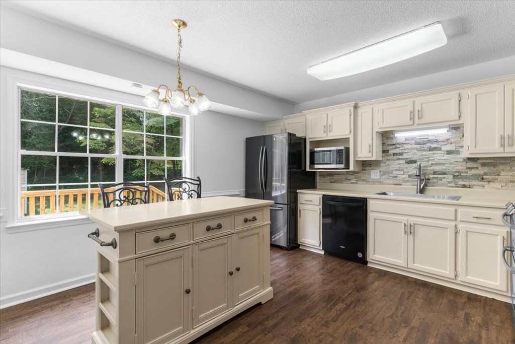 603 Williams Road Northwest Dalton, GA 30721 - Photo 14 of 50 Gallery Image 14