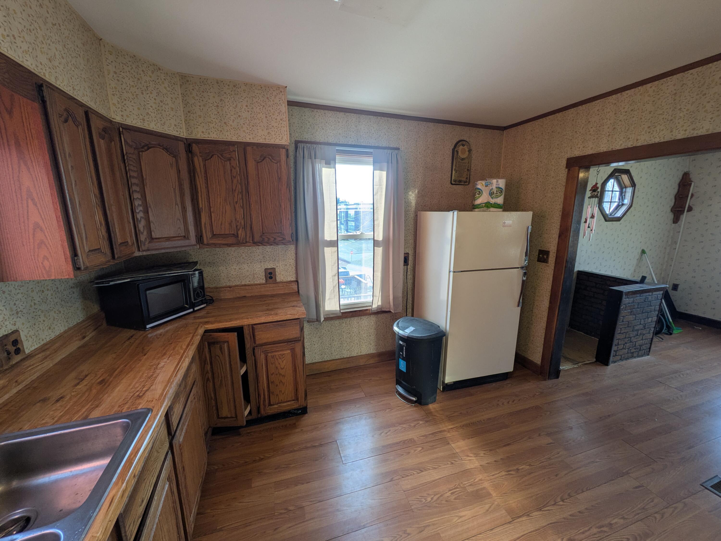 85 School Street Millinocket, ME 04462 - Photo 9 of 25