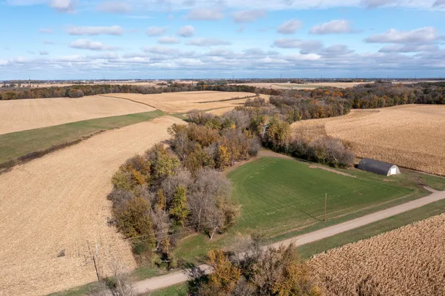 $225,000 | 30-xxx 216th Lane, Henderson, MN 56044