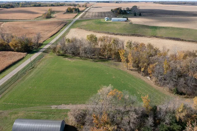 $225,000 | 30-xxx 216th Lane, Henderson, MN 56044