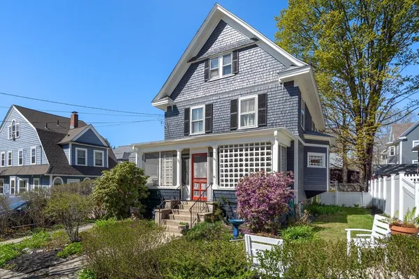 $1,250,000 | 6 Hancock Street, Winchester, MA 01890