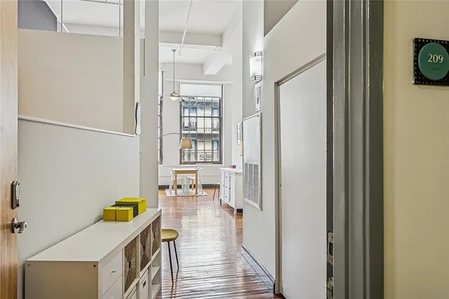 $2,150 | 920 Poeyfarre Street, Unit 209, New Orleans, LA 70130