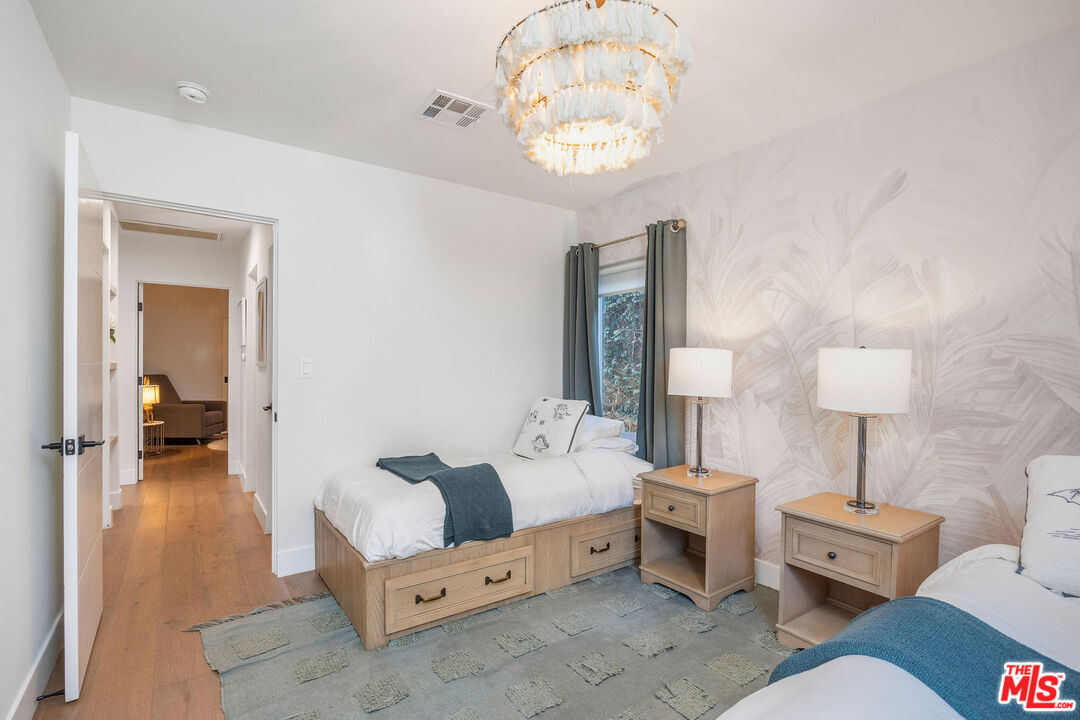 3925 Alla Road Los Angeles, CA 90066 - Photo 22 of 41 Gallery Image 22
