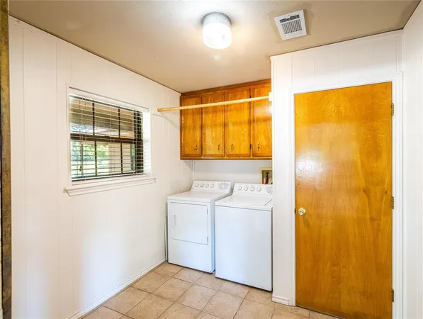 $2,400 | 4542 Fireman's Lane, Lone Oak, TX 75453