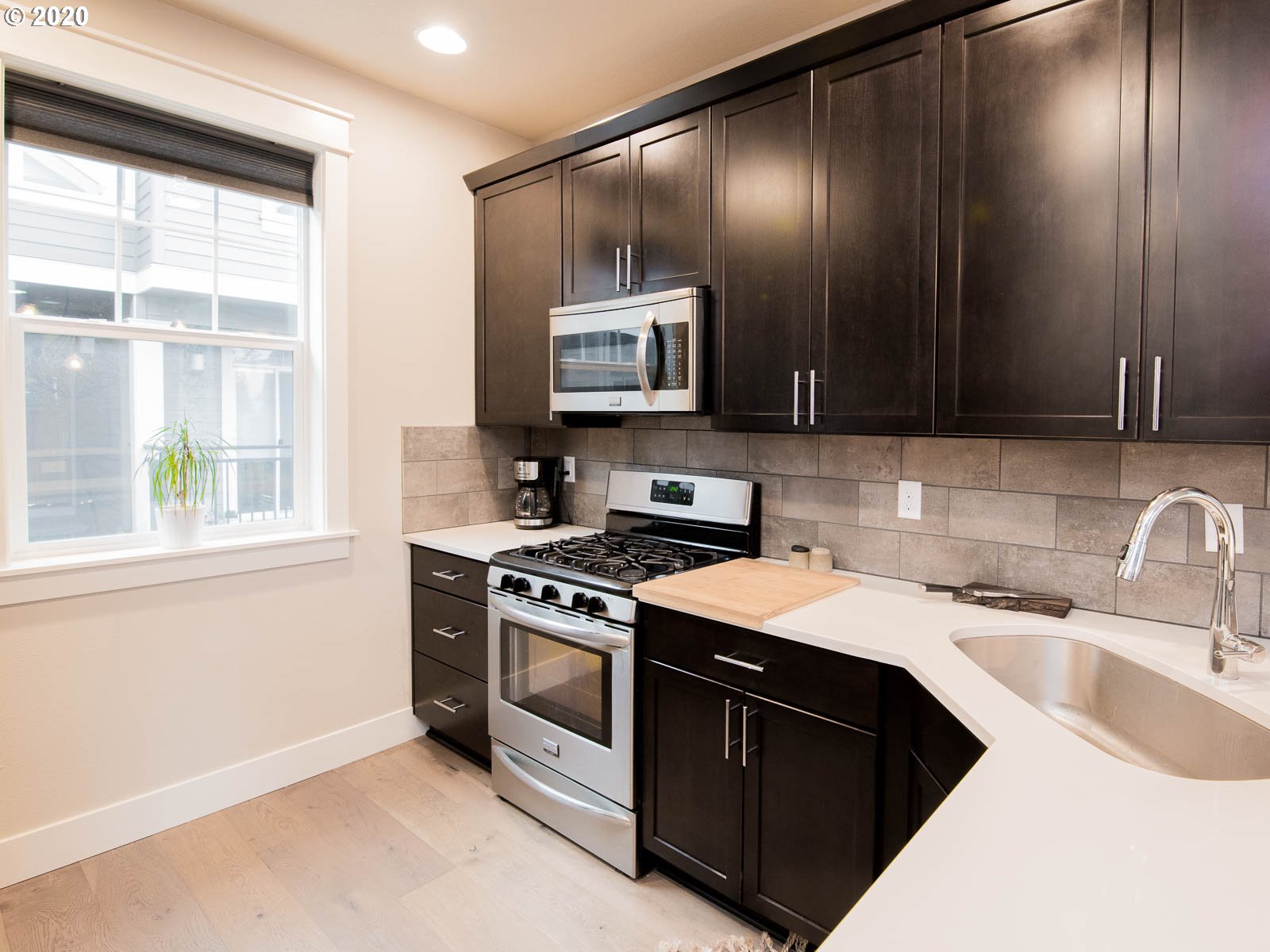 337 Northeast Morris Street Portland, OR 97212 - Photo 18 of 27