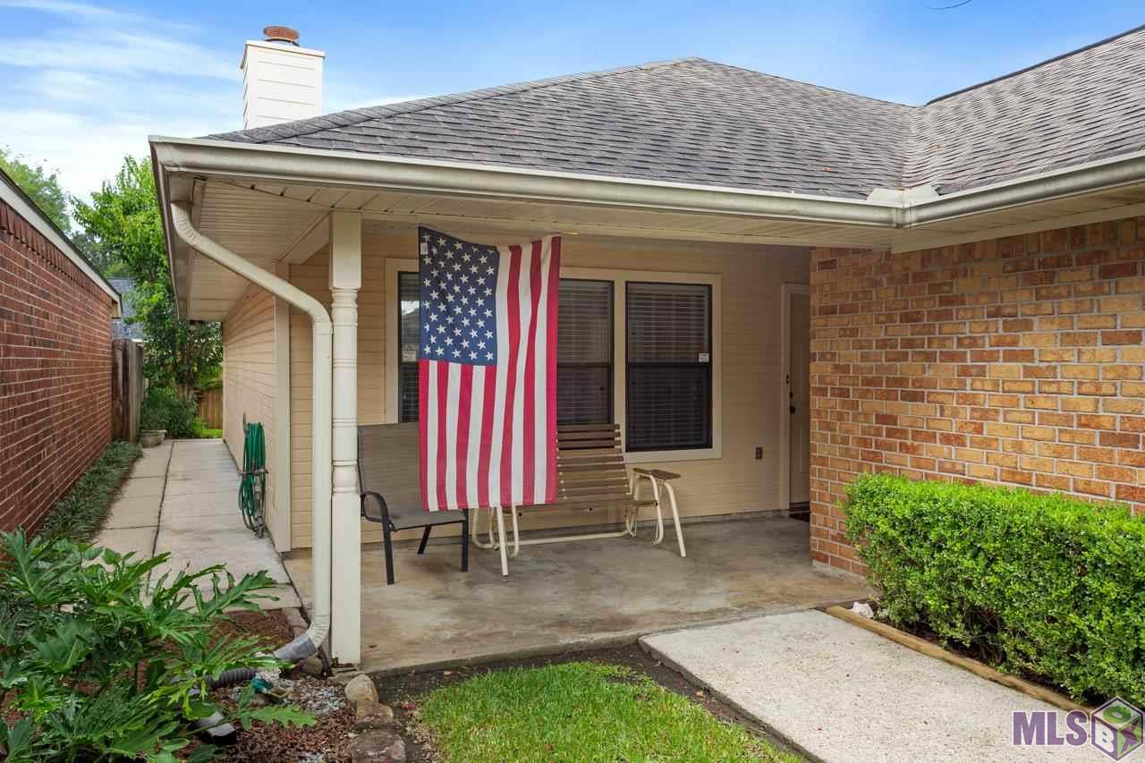1404 Magnolia Ridge Drive Baton Rouge, LA 70816 - Photo 2 of 13