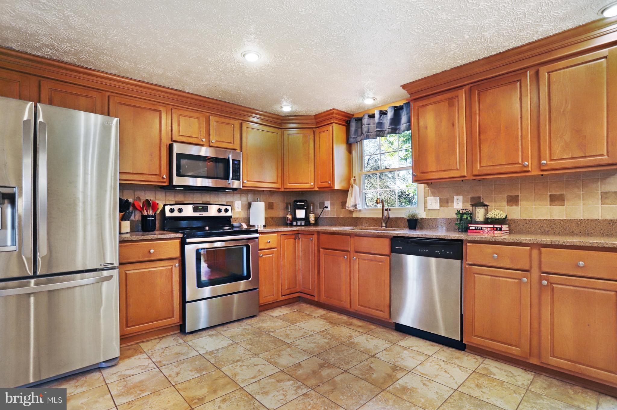 225 Savage Road Frederick, MD 21702 - Photo 11 of 30 Kitchen