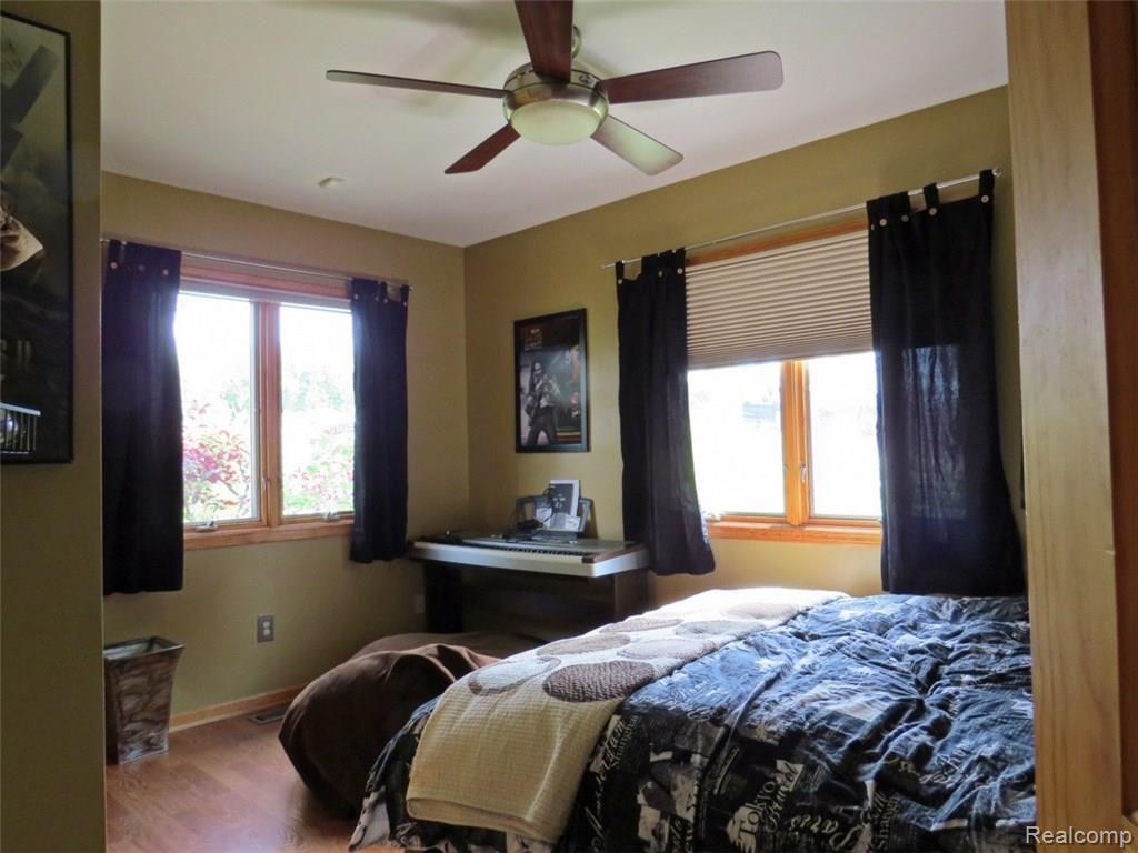942 South Kern Road Fowlerville, MI 48836 - Photo 33 of 77 2nd bedroom