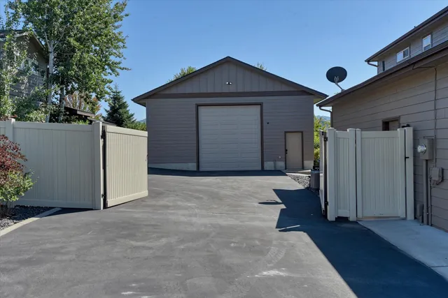 $896,000 | 1500 West Watercress Avenue, Post Falls, ID 83854