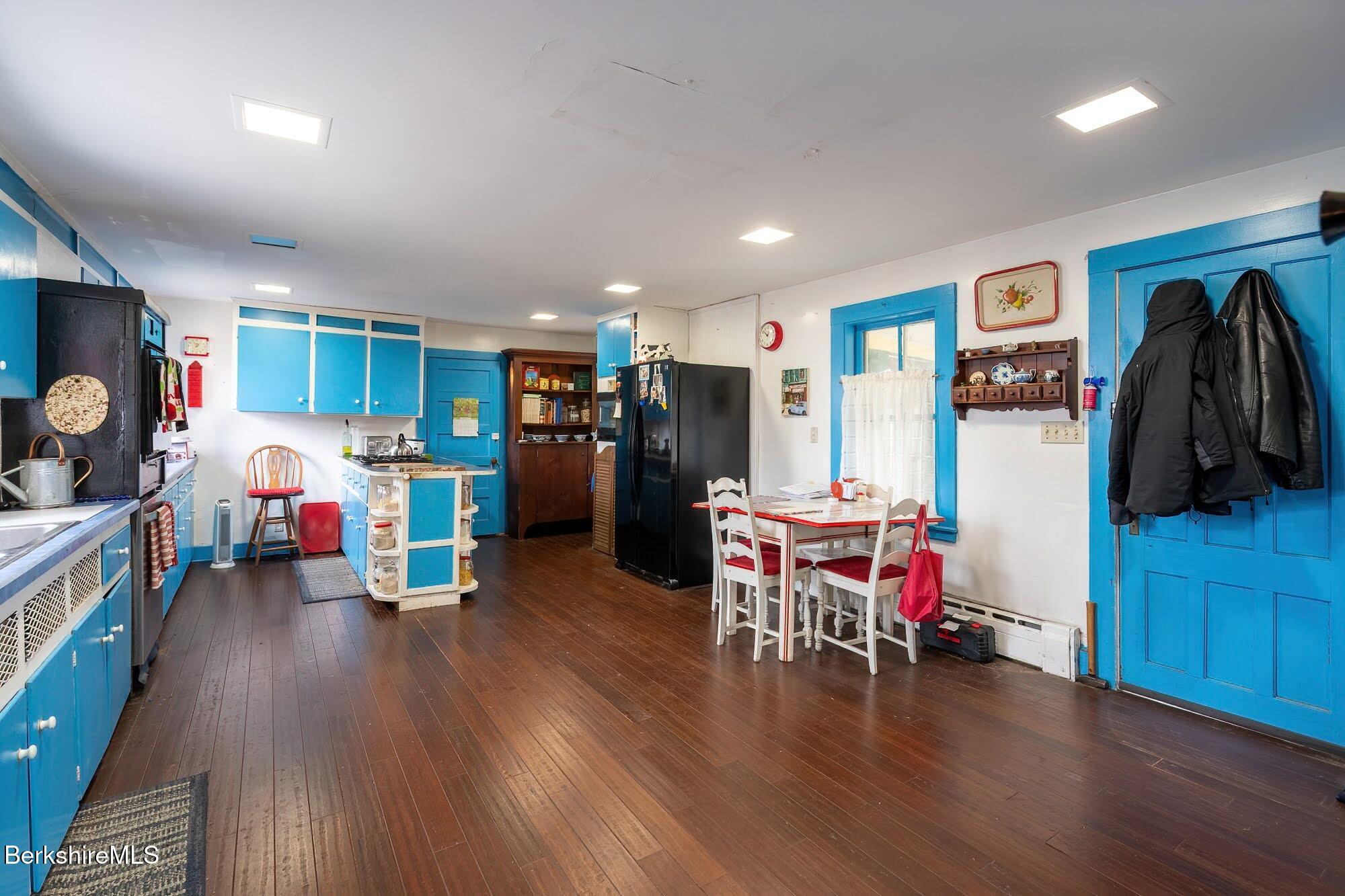 119 South Main Street Sheffield, MA 01257 - Photo 16 of 41 15 Kitchen 3