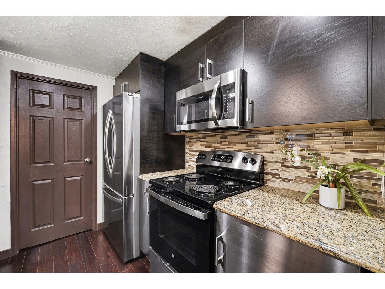 415 South Howes Street, Unit 910N Fort Collins, CO 80521 - Photo 16 of 46 Stainless Steel Appliances! So much storage!