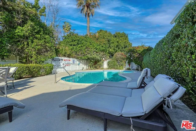 $600,000 | 5811 Woodman Avenue, Unit 22, Van Nuys, CA 91401