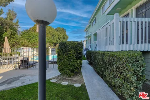 $600,000 | 5811 Woodman Avenue, Unit 22, Van Nuys, CA 91401