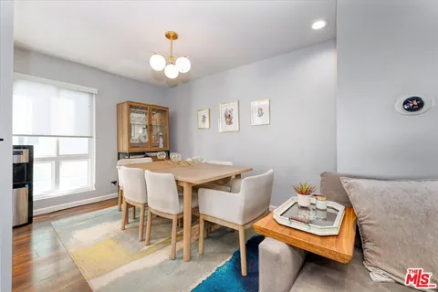 $600,000 | 5811 Woodman Avenue, Unit 22, Van Nuys, CA 91401