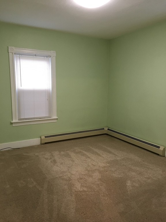 9 Tower Street Webster, MA 01570 - Photo 4 of 13