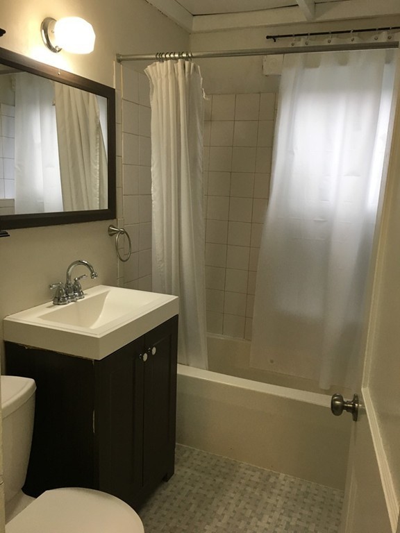 9 Tower Street Webster, MA 01570 - Photo 5 of 13