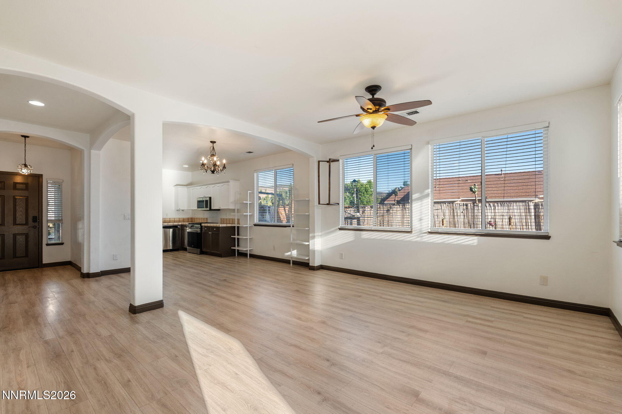 10235 Lucente Way Reno, NV 89521 - Photo 16 of 31 18-web-or-mls-DSC05082