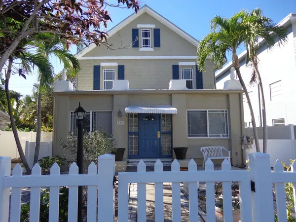 $2,150 | 209 South Lakeside Drive, Unit C, Lake Worth Beach, FL 33460