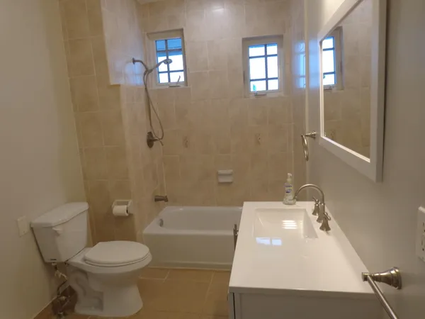 $2,150 | 209 South Lakeside Drive, Unit C, Lake Worth Beach, FL 33460