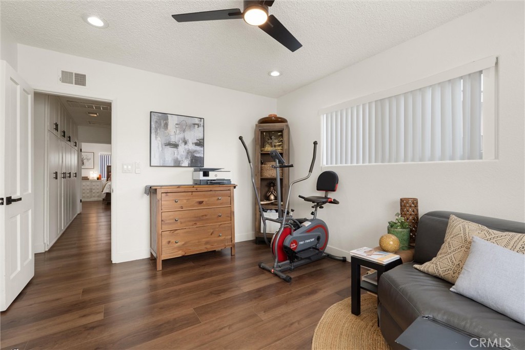 1675 West Mells Lane Anaheim, CA 92802 - Photo 14 of 46