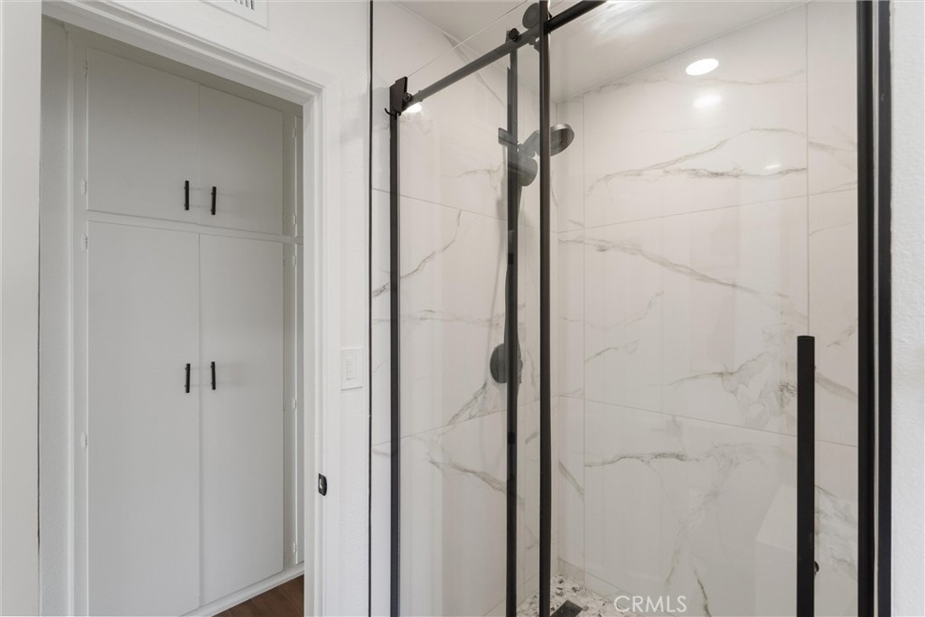1675 West Mells Lane Anaheim, CA 92802 - Photo 17 of 46 a bathroom with a shower