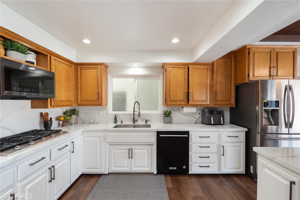 1675 West Mells Lane Anaheim, CA 92802 - Photo 29 of 46