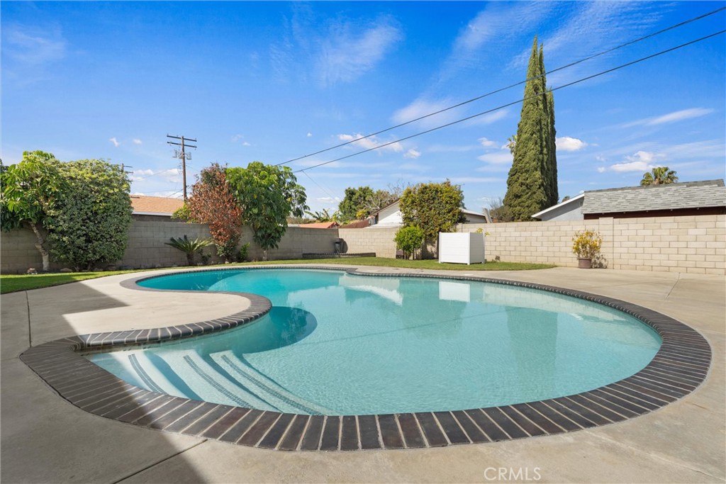 1675 West Mells Lane Anaheim, CA 92802 - Photo 38 of 46