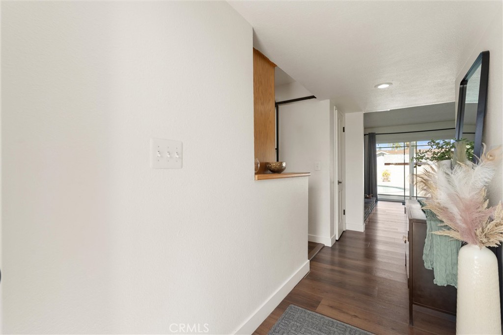 1675 West Mells Lane Anaheim, CA 92802 - Photo 6 of 46