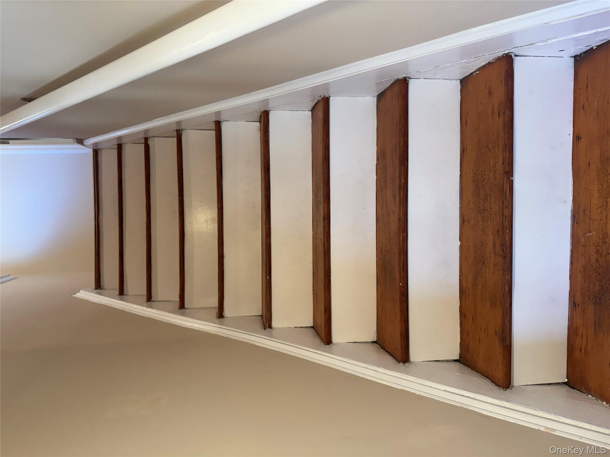 8 Old Albany Post Road, Unit A Ossining, NY 10562 - Photo 9 of 14 a view of entryway