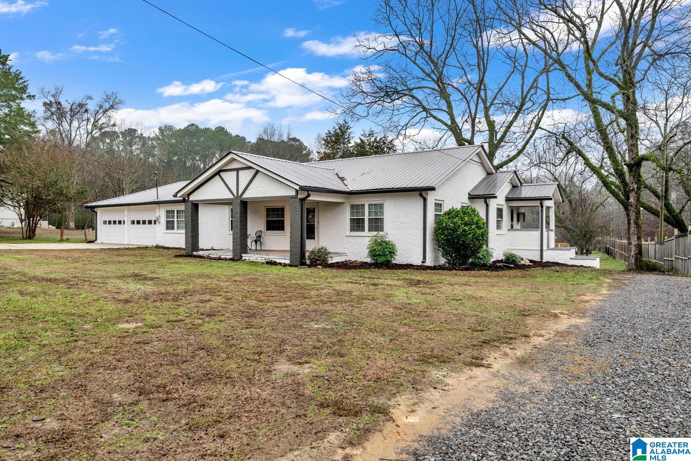 9718 Corner School Road Warrior, AL 35180 - Photo 2 of 18