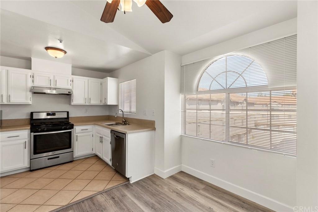 1519 Spruce Street, Unit D Placentia, CA 92870 - Photo 5 of 20