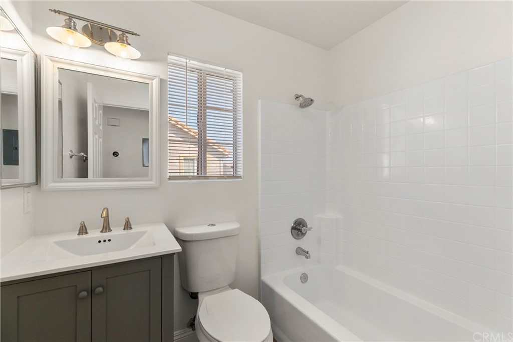 1519 Spruce Street, Unit D Placentia, CA 92870 - Photo 7 of 20