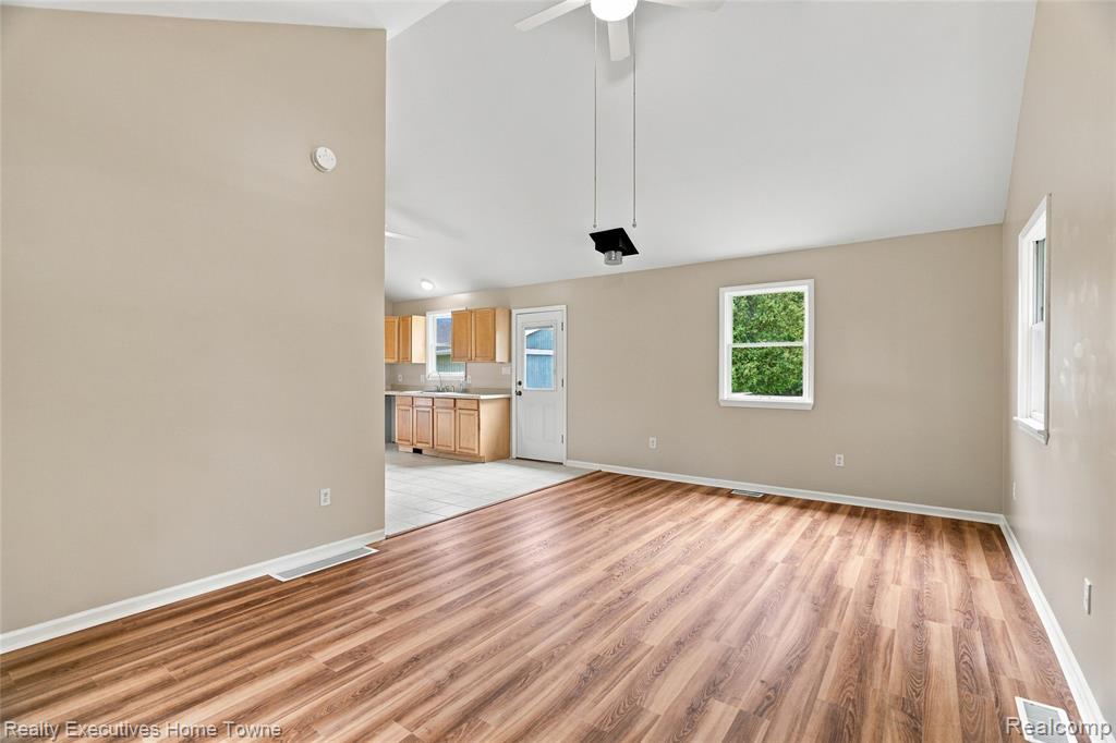 7189 Orchid Road Lexington, MI 48450 - Photo 11 of 31 Gallery Image 11