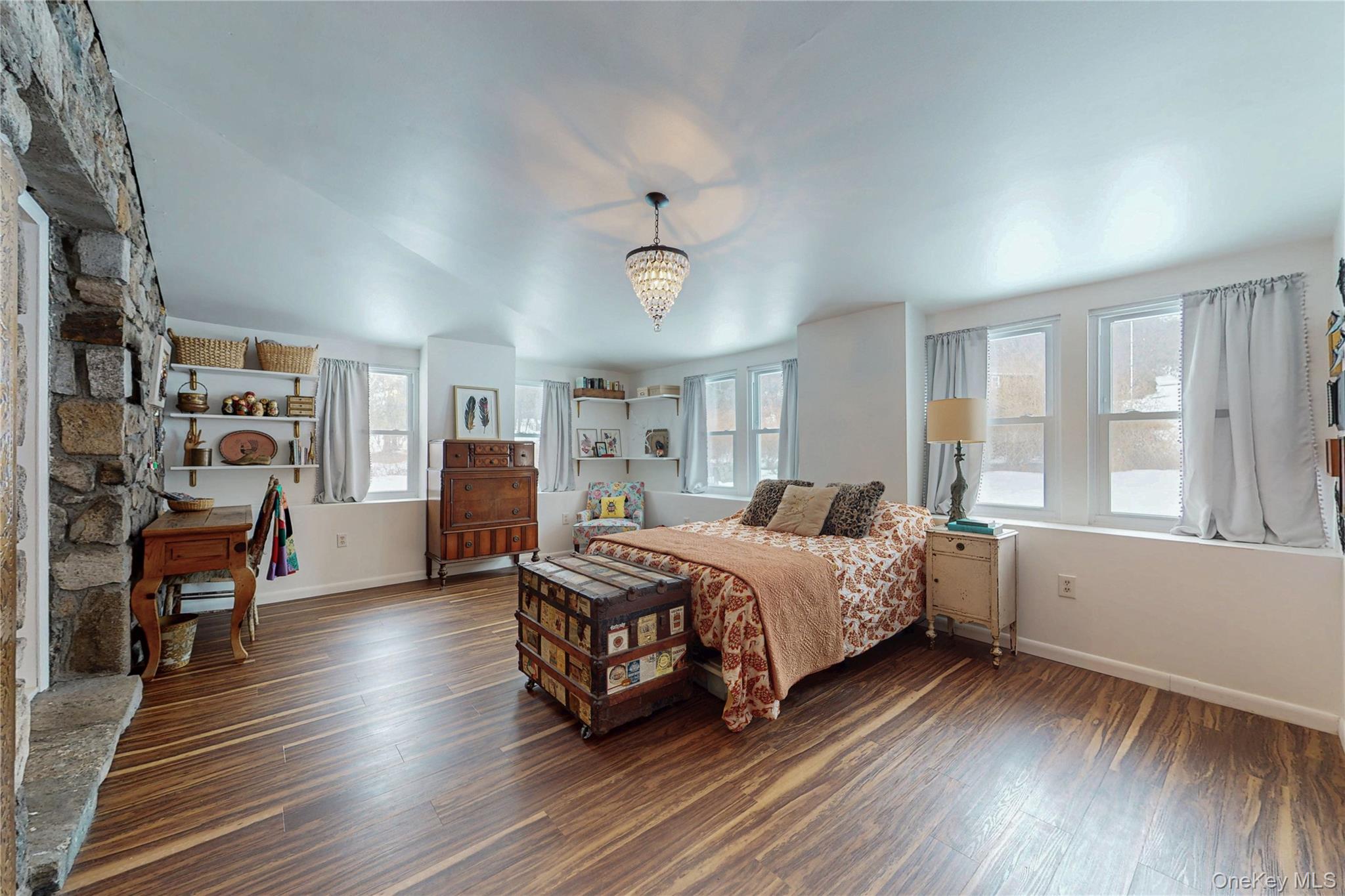 7 Overhill Road Stormville, NY 12582 - Photo 19 of 35 First floor primary bedroom