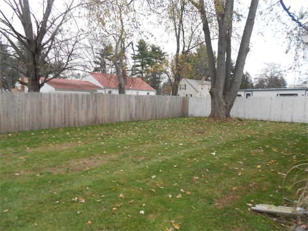 74 Mohawk Drive Springfield, MA 01129 - Photo 3 of 15