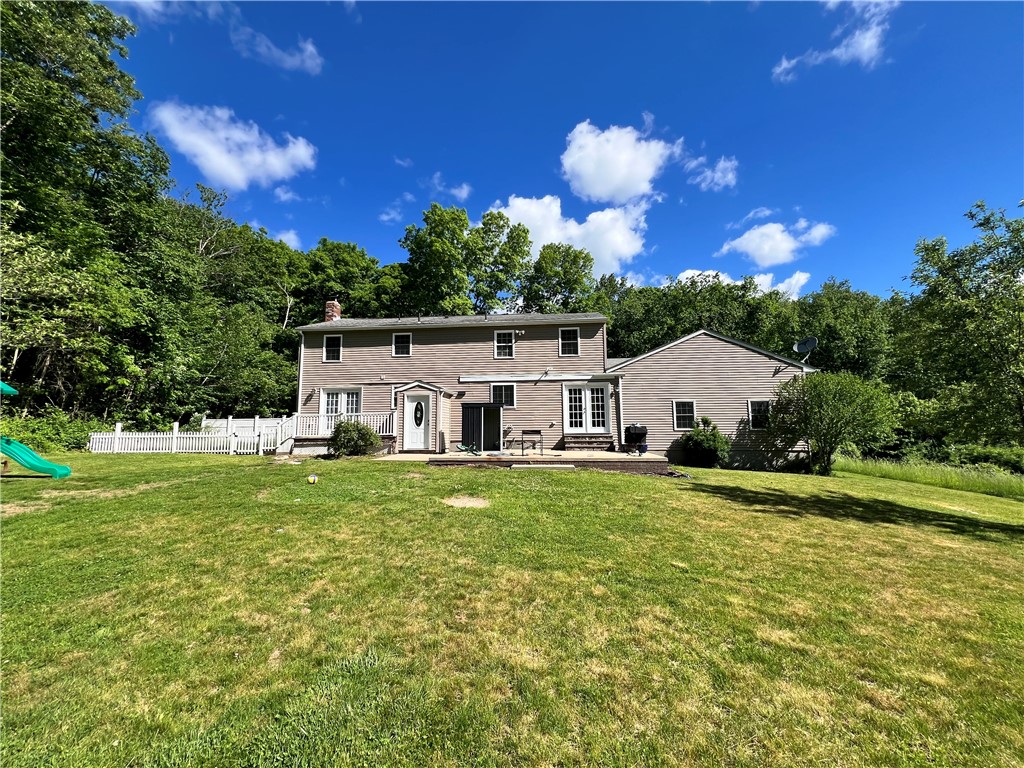 233 Sisson Road Coventry, RI 02827 - Photo 2 of 33